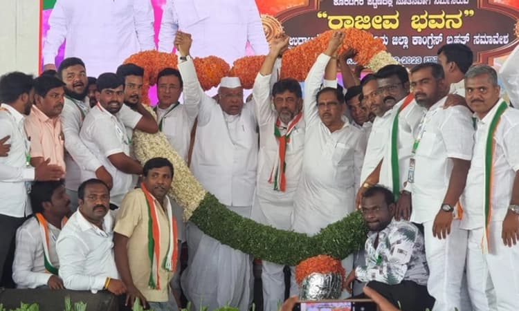 ಬಿಜೆಪಿಯಿಂದ ಇಡಿ-ಸಿಬಿಐ ಇಲಾಖೆ ದುರ್ಬಳಕೆ: ಕೊರಟಗೆರೆಯಲ್ಲಿ ಖರ್ಗೆ ಆರೋಪ