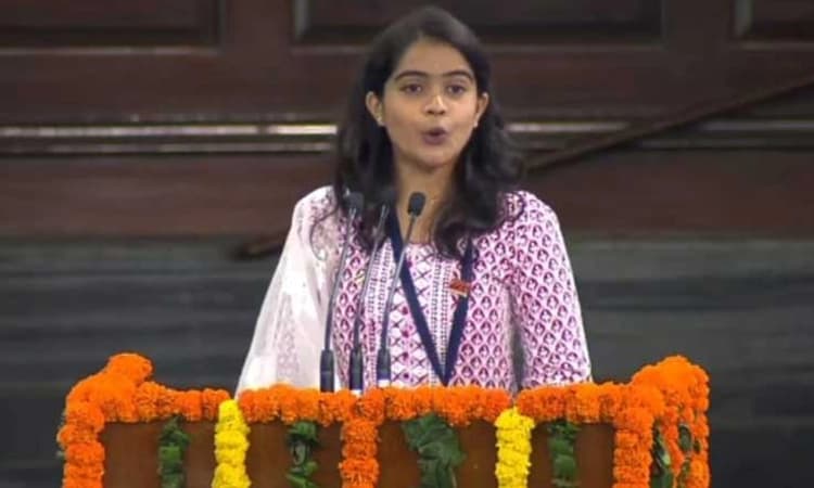 ಸಂಸತ್‌ನ ರಾಷ್ಟ್ರೀಯ ಯುವ ಸಂಸತ್‌ ಉತ್ಸವದಲ್ಲಿ ಕಾರವಾರದ ಚೇತನಾ ಭಾಷಣ