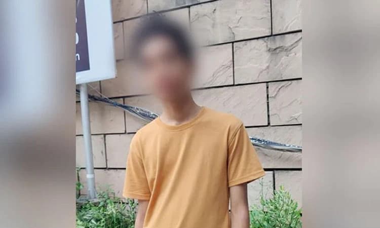 ಅಧಿಕ ಅಂಕ ಪಡೆಯಲು ಒತ್ತಡದ ಆರೋಪ: ಶಾಲಾ ಕೊಠಡಿಯಲ್ಲೇ ವಿದ್ಯಾರ್ಥಿ ದುರಂತ ಅಂತ್ಯ