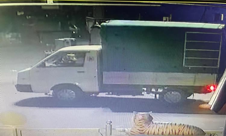 ಗ್ಯಾರೇಜ್‌ನಲ್ಲಿ ದುರಸ್ತಿಗೆ ಬಂದಿದ್ದ ಬೋಟ್‌ ಫ್ಯಾನ್‌ ಕಳವು : ಸಿಸಿ ಕೆಮರಾದಲ್ಲಿ ಸೆರೆ