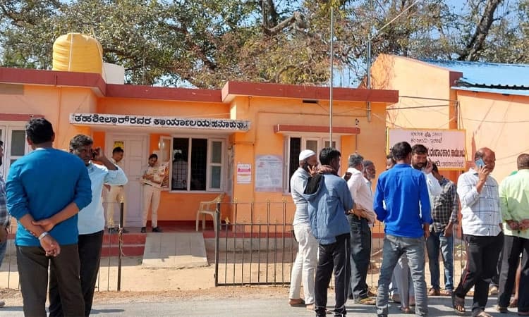 ಹನೂರು: ಉಪಚುನಾವಣೆ; ಕಾಂಗ್ರೆಸ್ ಅಭ್ಯರ್ಥಿ ಗೆಲುವು, ಬಿಜೆಪಿಗೆ ಎರಡನೇ ಸ್ಥಾನ