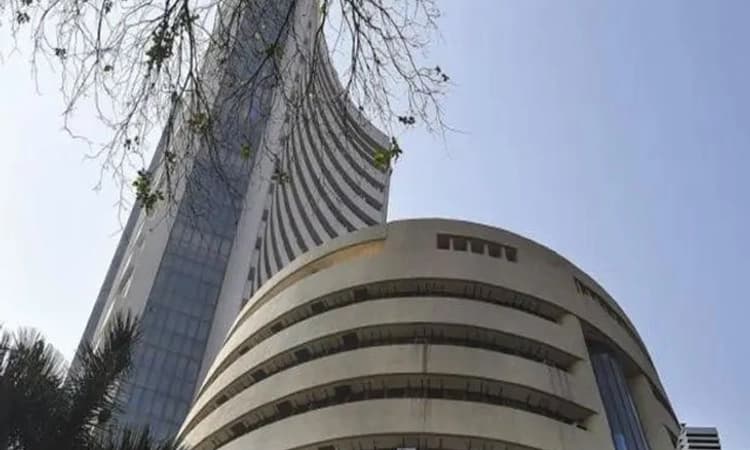 ಷೇರು ಮಾರುಕಟ್ಟೆಯಲ್ಲಿ ಕರಡಿ ಕುಣಿತ ; ಸತತ ಏಳನೇ ದಿನವೂ ಕುಸಿತ