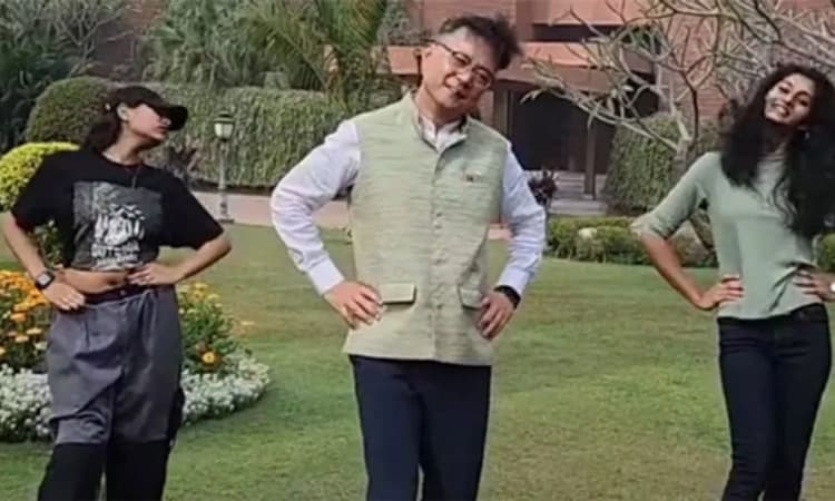 ಕೊರಿಯಾ ರಾಯಭಾರಿಗಳ “ನಾಟು’ ಡಾನ್ಸ್‌ಗೆ ಮೋದಿ ಮೆಚ್ಚುಗೆ