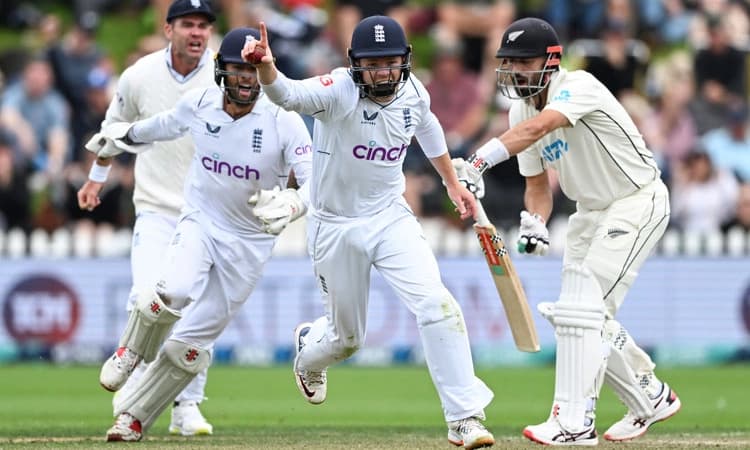 ಟೆಸ್ಟ್‌ ಪಂದ್ಯ: ನ್ಯೂಜಿಲ್ಯಾಂಡ್‌ ಮತ್ತೆ ಬ್ಯಾಟಿಂಗ್‌ ವೈಫ‌ಲ್ಯ