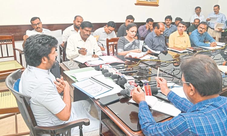 ವಿಮಾನ ನಿಲ್ದಾಣ ಉನ್ನತೀಕರಣಕ್ಕೆ ಶೀಘ್ರ ಗುದ್ದಲಿ ಪೂಜೆ  