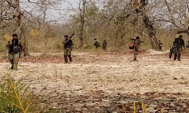 ಛತ್ತೀಸ್‌ ಗಢದಲ್ಲಿ ನಕ್ಸಲರ ಅಟ್ಟಹಾಸ: ಮೂವರು ಪೊಲೀಸ್ ಸಿಬ್ಬಂದಿಯ ಹತ್ಯೆ