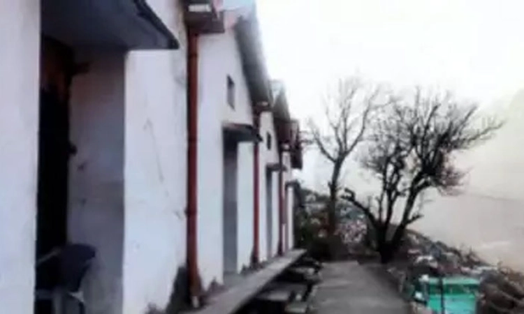 ಜೋಶಿಮಠ: ಆಹಾರಧಾನ್ಯಗಳ ಗೋದಾಮಿನಲ್ಲಿ ಬಿರುಕು!