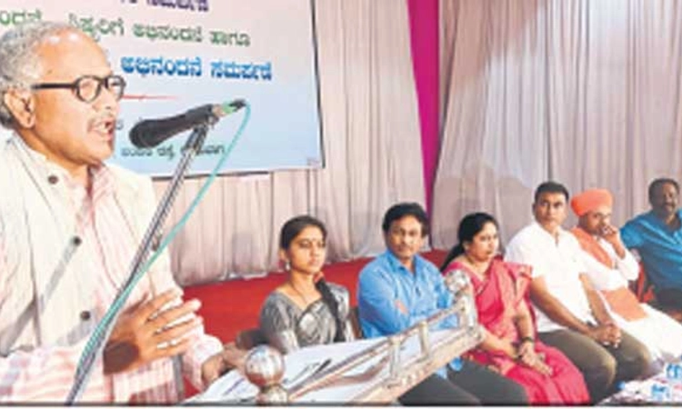 ವಿದ್ಯಾರ್ಥಿಗಳಲ್ಲಿ ವೈಚಾರಿಕ ಪ್ರಜ್ಞೆ ಬೆಳೆಸಿದ ಡಾ| ಹಿಮ್ಮಡಿ; ದಳವಾಯಿ