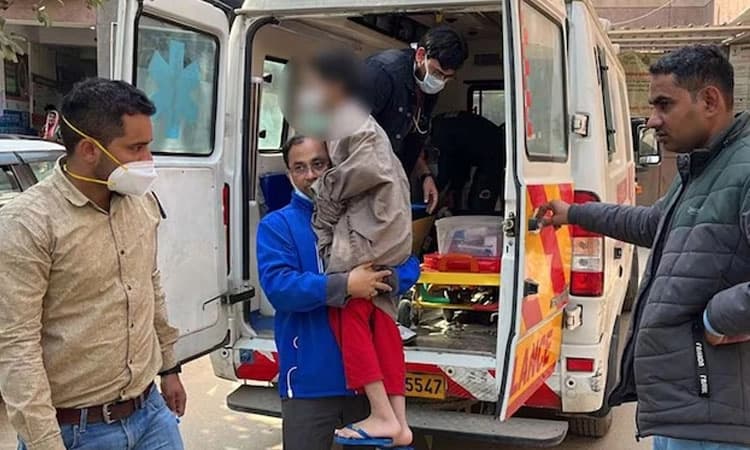 ಕೋವಿಡ್‌ ಭೀತಿ: 3 ವರ್ಷ ಮಗನೊಂದಿಗೆ ಮನೆಯೊಳಗೆಯೇ ಸ್ವಯಂ ದಿಗ್ಭಂಧನವಾಗಿದ್ದ ತಾಯಿ.!