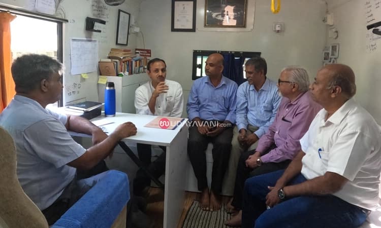 ಸೋಲಾರ್‌ ಬಸ್‌ ಮೂಲಕ ಐಐಟಿ ಪ್ರಾಧ್ಯಾಪಕನ ಭಾರತ ಪರ್ಯಟನೆ