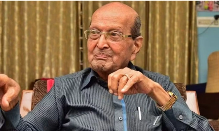 ಭಗವಾನ್..; ಬೆಳ್ಳಿತೆರೆಯಲ್ಲಿ ಬಂಗಾರದ ಚಿತ್ರಗಳನ್ನು ಬಿಟ್ಟು ಮರೆಯಾದ ಮಾಣಿಕ್ಯ