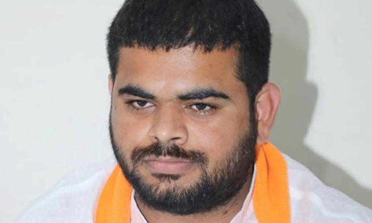 ಬಿಜೆಪಿ ಮುಖಂಡ ಮಣಿಕಂಠ ರಾಠೋಡ್ ಮೇಲೆ ಹಲ್ಲೆಗೆ ಪ್ರಯತ್ನ: ಇಬ್ಬರು ಬೆಂಬಲಿಗರಿಗೆ ಗಾಯ