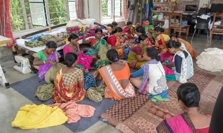 ಬಜೆಟ್ 2023:ಮಹಿಳೆಯರಿಗೆ ಗೃಹಿಣಿ ಶಕ್ತಿ ಯೋಜನೆ, ಕಾಂಗ್ರೆಸ್ ಗೃಹಲಕ್ಷ್ಮಿ ಯೋಜನೆಗೆ ತಿರುಗೇಟು