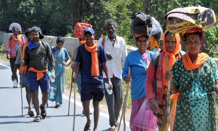 ಧರ್ಮಸ್ಥಳ ಪಾದಯಾತ್ರಿಗಳಿಗೆ ಶೌರ್ಯ ವಿಪತ್ತು ತಂಡದಿಂದ ಸ್ವಚ್ಛತಾ ಪಾಠ