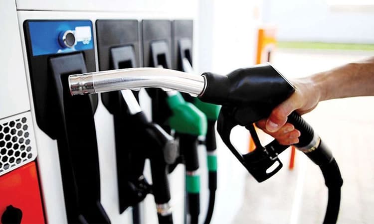 ಮಾಸಾಂತ್ಯಕ್ಕೆ ಇಳಿಯುತ್ತಾ ತೈಲ ಬೆಲೆ‌?