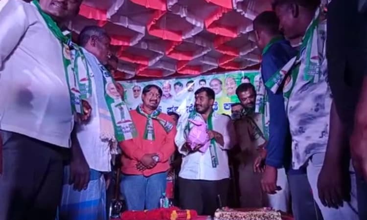 ಜಿ.ಡಿ.ಹರೀಶ್ ಗೌಡರಿಗೆ ಅಭಿಮಾನಿಗಳಿಂದ ಚುನಾವಣೆ ಖರ್ಚಿಗೆ 10ಲಕ್ಷ ರೂ. ನೆರವು