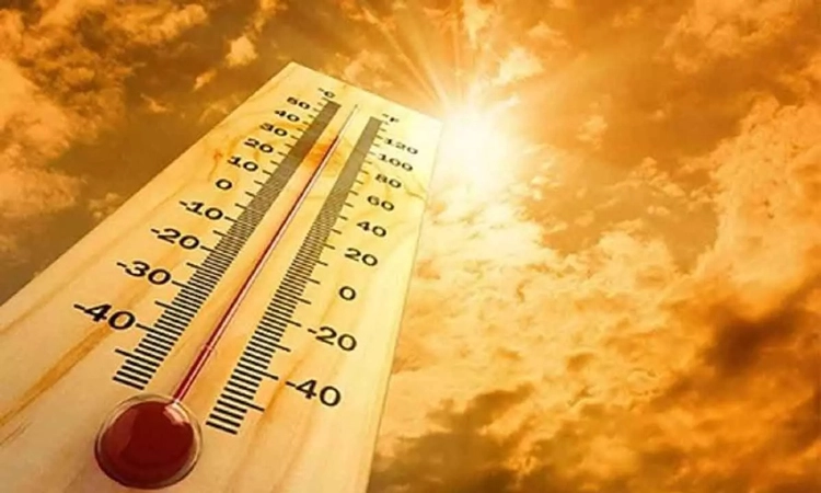 ಸೂರ್ಯ ಸಿಡಿಯುತ್ತಿದ್ದಾನೆ!