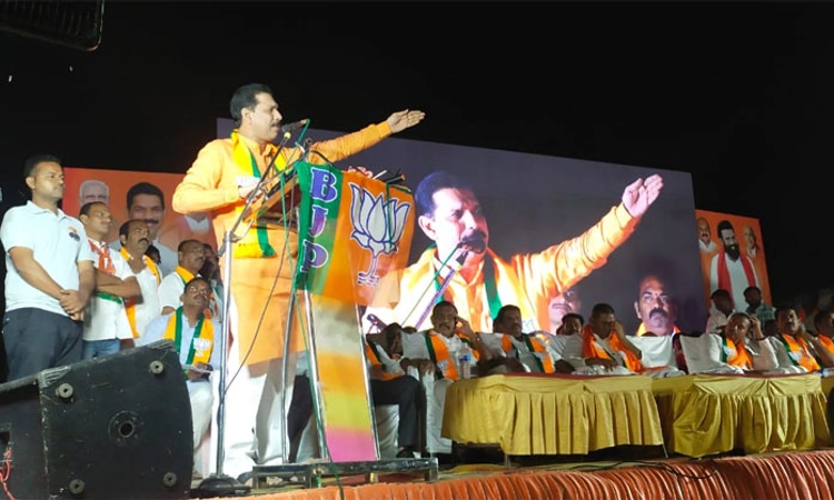 ಮತ್ತೆ ಕೃಷ್ಣ ದೇವರಾಯನ ಆಡಳಿತ ಬರಬೇಕಾದರೆ ಟಿಪ್ಪು ಸುಲ್ತಾನ್ ತೊಲಗಲಿ : ನಳಿನ್