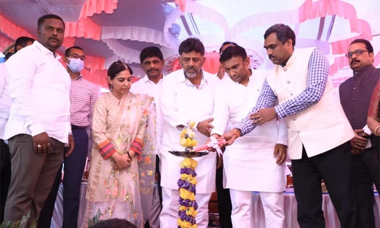 ಡಿಕೆಶಿ-ಸುಧಾಕರ್‌ ನಡುವೆ “ಮೆಡಿಕಲ್‌ ಕಾಲೇಜು’ ಕದನ