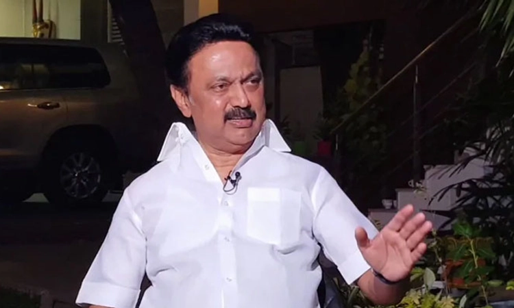 ನಮ್ಮ ರಸ್ತೆ ಎಷ್ಟು ಕೆಟ್ಟದಾಗಿದೆಯೆಂದರೆ…: ಗಡ್ಕರಿಗೆ ಪತ್ರ ಬರೆದ ತಮಿಳುನಾಡು ಸಿಎಂ ಸ್ಟಾಲಿನ್