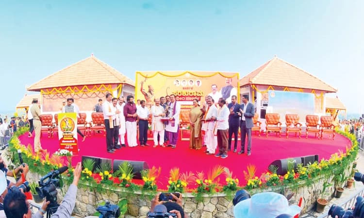 ಕಣ ರಂಗೇರಿಸಿದ ದಿಢೀರ್‌ “ಸೇವೆಗಳು’: ಮತದಾರರ ಓಲೈಕೆಗೆ ಕ್ರೀಡೆ, ಮನೋರಂಜನೆ ಕಾರ್ಯಕ್ರಮ