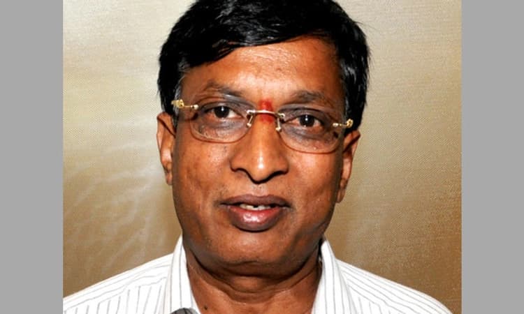 ಕುಮಾರಸ್ವಾಮಿಯನ್ನು CM ಮಾಡುತ್ತೇವೆಂದು ಯಾರ್ಯಾರು ಕಾಲು ಹಿಡಿಯಾತ್ತಾರೋ ಗೊತ್ತಿಲ್ಲ: ಭೋಜೇಗೌಡ