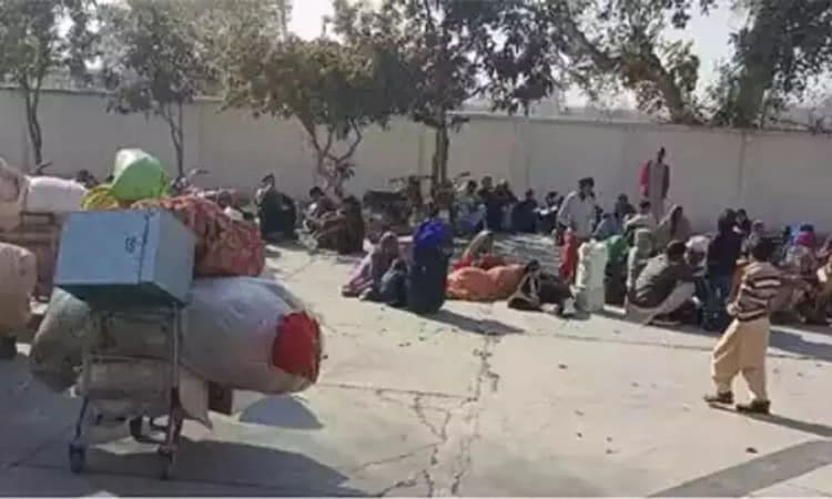 ಭಾರತಕ್ಕೆ ಬರುತ್ತಿದ್ದ ಹಿಂದೂಗಳ ತಡೆದ ಪಾಕಿಸ್ತಾನ !