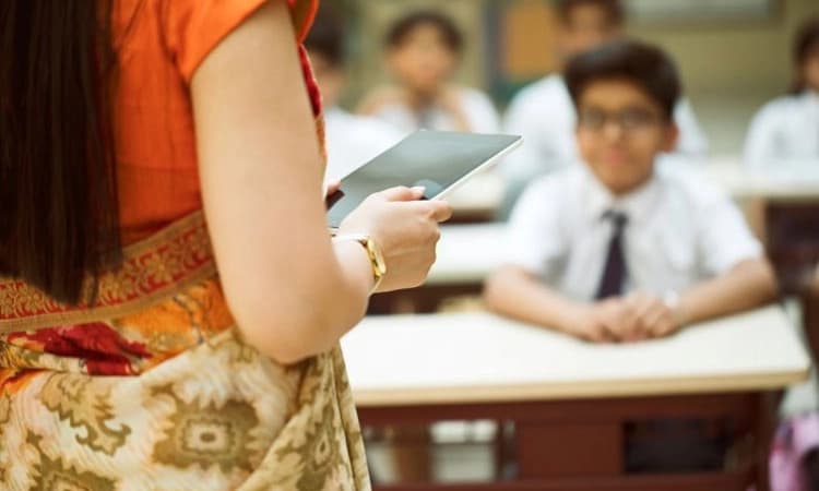 ಶಿಕ್ಷಕರ ವರ್ಗಾವಣೆ: ಮೂರು ವರ್ಷ ಸೇವೆ ಸಲ್ಲಿಸಿದವರ ಪರಿಗಣನೆಗೆ ನಿರ್ಧಾರ