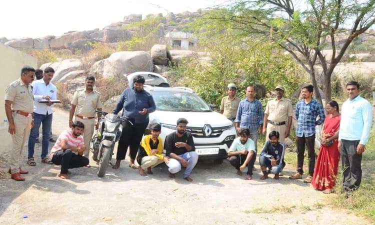 ಗಂಗಾವತಿ: ಪೊಲೀಸರ ಮಿಂಚಿನ ಕಾರ್ಯಾಚರಣೆ; ಗಾಂಜಾ ಮಾರಾಟ ಮಾಡುತ್ತಿದ್ದ 6 ಯುವಕರ ಬಂಧನ