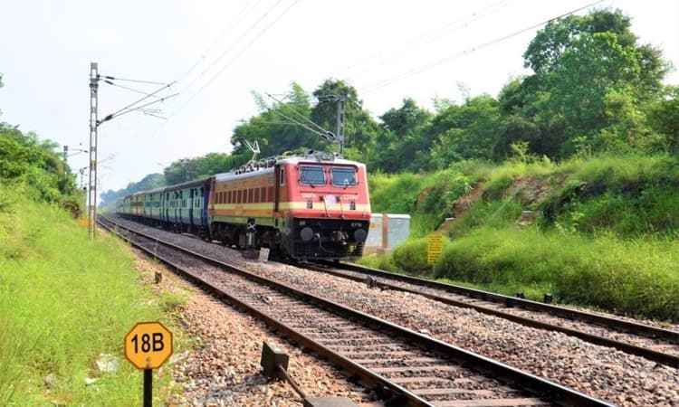 ತಾಳಗುಪ್ಪ-ಹುಬ್ಬಳ್ಳಿ ರೈಲು ಮಾರ್ಗಕ್ಕೆ ಅನುದಾನ ನೀಡಿ
