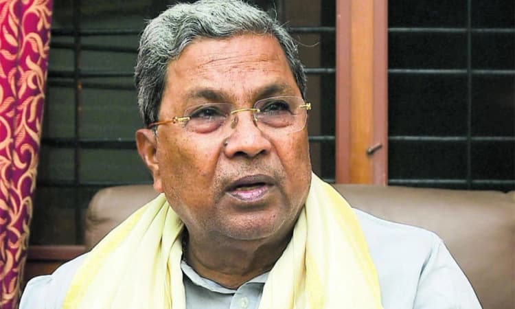 ಸಂಪುಟ ವಿಸ್ತರಿಸದಿರಲು ವಿಜಯೇಂದ್ರರಿಗೆ ಮಂತ್ರಿ ಪಟ್ಟ ತಪ್ಪಿಸುವುದು ಕಾರಣ: ಸಿದ್ದು