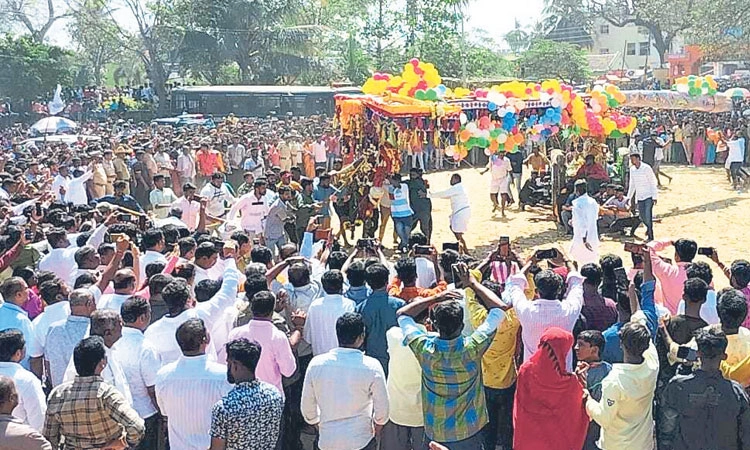 ಐತಿಹಾಸಿಕ ಸಿಡಿಹಬ್ಬಕ್ಕೆ ಕೊಂಡೋತ್ಸವದ ತೆರೆ