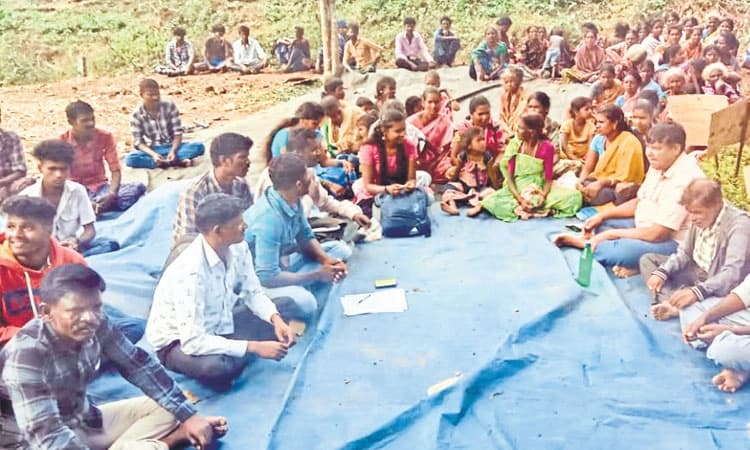 ಹುಲಿ ಉಪಟಳಕ್ಕೆ  ಕಡಿವಾಣ ಹಾಕಿ