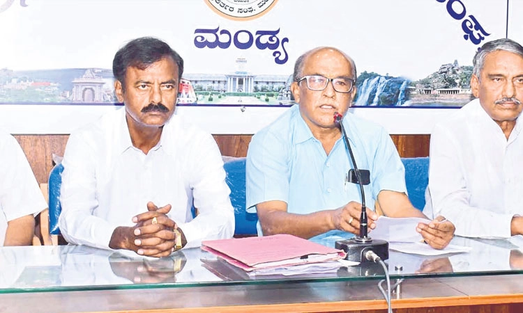 ಕುಟುಂಬ ರಾಜಕಾರಣಕೆ ಬೇಸತ್ತು ಕೈಗೆ ಬೆಂಬಲ