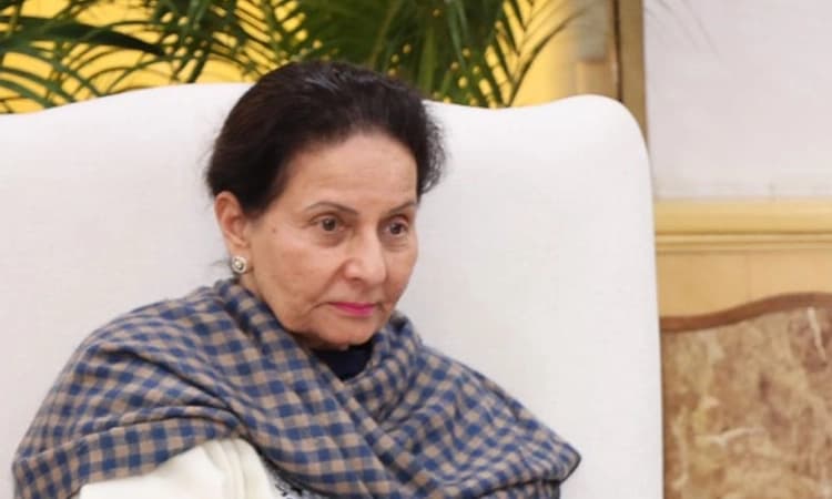 ಅಮರಿಂದರ್ ಸಿಂಗ್ ಪತ್ನಿ ಸಂಸದೆ ಪ್ರಣೀತ್ ಕೌರ್ ರನ್ನು ಪಕ್ಷದಿಂದ ಅಮಾನತುಗೊಳಿಸಿದ ಕಾಂಗ್ರೆಸ್