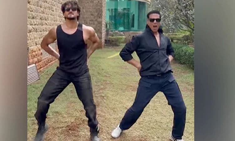 ಬಾಲಿವುಡ್‌ ಸ್ಟಾರ್ಸ್ ‌ಅಕ್ಷಯ್‌ ಕುಮಾರ್‌,ಟೈಗರ್‌ ಶ್ರಾಫ್ ಡಾನ್ಸ್‌ ವೈರಲ್‌