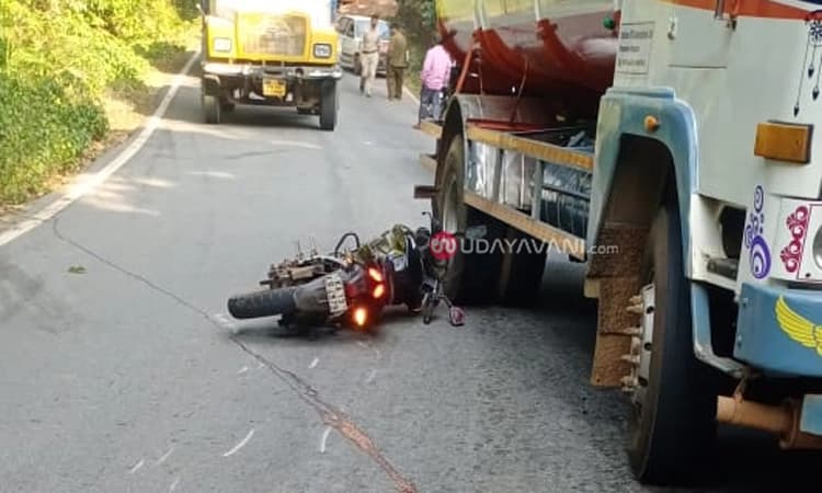 ಮಾಳ ಚೆಕ್ ಪೋಸ್ಟ್ ಬಳಿ ಬೈಕ್, ಟ್ಯಾಂಕರ್ ನಡುವೆ ಅಪಘಾತ: ವಿದ್ಯಾರ್ಥಿ ಸ್ಥಳದಲ್ಲೇ ಸಾವು