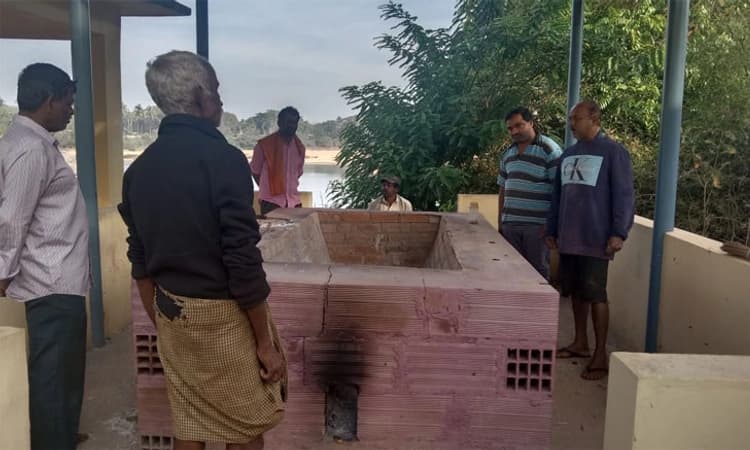 ತೀರ್ಥಹಳ್ಳಿ: ಶ್ಮಶಾನದಲ್ಲಿ ಸುಟ್ಟ ಶವದ ಬೂದಿ ಮಾಯ; ಕಂಗಾಲಾದ ಕುಟುಂಬಸ್ಥರು!