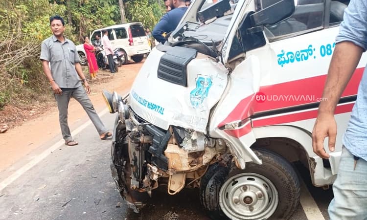 ಪಾಲಡ್ಕ ಬಳಿ ಐರಾವತ ಬಸ್ಸು- ಆಂಬ್ಯುಲೆನ್ಸ್ ನಡುವೆ ಅಪಘಾತ
