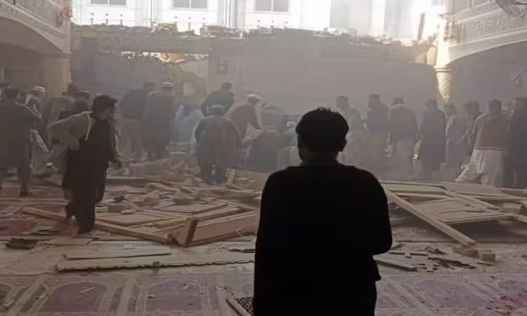 ಪಾಕಿಸ್ತಾನದ ಪೇಶಾವರ ಮಸೀದಿಯಲ್ಲಿ ಬಾಂಬ್ ಸ್ಫೋಟ: 17 ಮಂದಿ ಸಾವು, 80ಕ್ಕೂ ಅಧಿಕ ಮಂದಿಗೆ ಗಾಯ