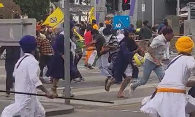 ಶಾಂತಿಯುತವಾಗಿ ಪ್ರತಿಭಟಿಸುತ್ತಿದ್ದ ಭಾರತೀಯರ ಮೇಲೆ ಖಲಿಸ್ತಾನಿ ಬೆಂಬಲಿಗರಿಂದ ದಾಳಿ
