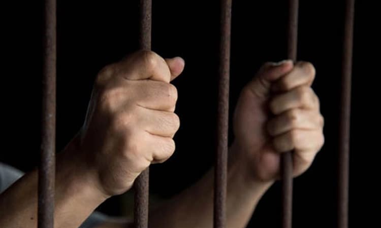 ನಾಗದೋಷವಿದೆ ಎಂದು ಹೇಳಿ ಅಪ್ರಾಪ್ತೆ ಮೇಲೆ ಅತ್ಯಾಚಾರ ಮಾಡಿದವನಿಗೆ 10 ವರ್ಷ ಕಠಿಣ ಶಿಕ್ಷೆ