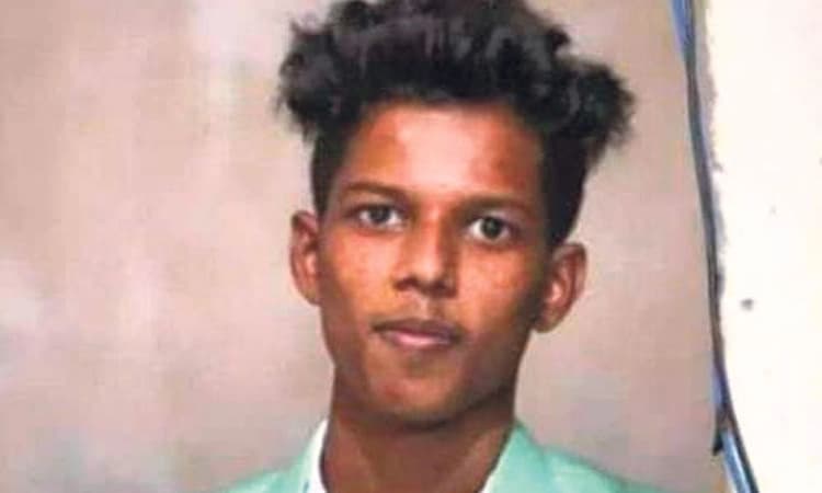 ಮೇಲ್ಛಾವಣಿಯಿಂದ ಬಿದ್ದು ಯುವಕ ಸಾವು