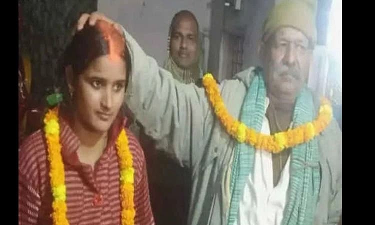 28 ವರ್ಷದ ಸೊಸೆಯನ್ನೇ ಪ್ರೀತಿಸಿ ಮದುವೆಯಾದ 70 ವರ್ಷದ ಮಾವ.! ರಹಸ್ಯ ಮದುವೆಯ ಫೋಟೋ ವೈರಲ್