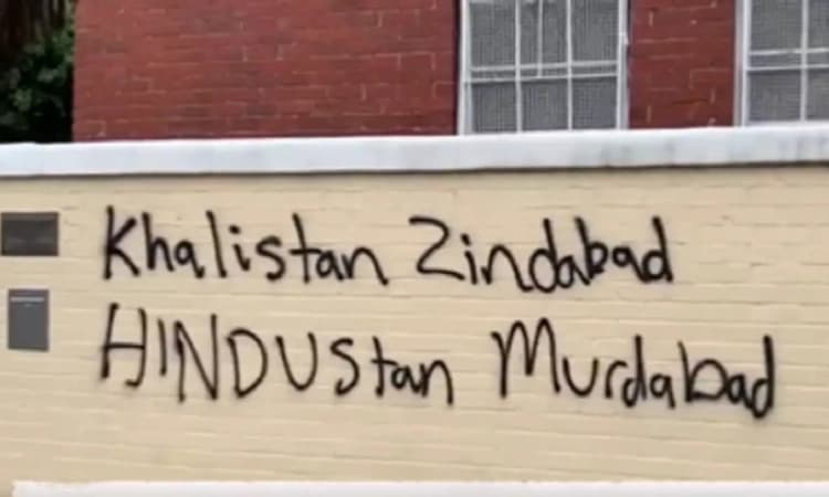 ಆಸ್ಟ್ರೇಲಿಯಾದಲ್ಲಿ ಕಿಡಿಗೇಡಿಗಳಿಂದ ಹಿಂದೂ ದೇಗುಲ ಧ್ವಂಸ; ಭಾರತದಿಂದ ಖಂಡನೆ