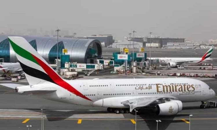 ಎಮಿರೇಟ್ಸ್ ವಿಮಾನದಲ್ಲಿ ದುಬೈಗೆ ಪ್ರಯಾಣ…ಆಕಾಶ ಮಾರ್ಗ ಮಧ್ಯದಲ್ಲೇ ಮಗುವಿಗೆ ಜನ್ಮ