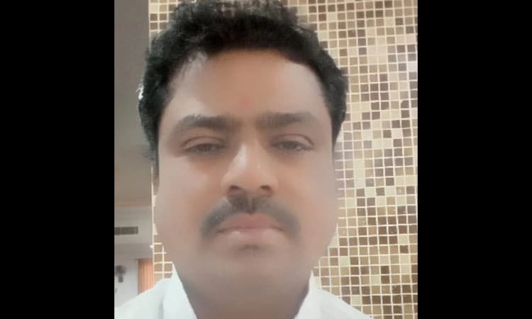 ಗಣರಾಜ್ಯೋತ್ಸವ: ನೃತ್ಯ ಮಾಡುವಾಗಲೇ ಕುಸಿದು ಬಿದ್ದು ನೌಕರ ಮೃತ್ಯು