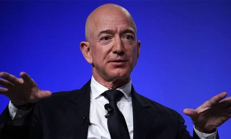 “ವಾಷಿಂಗ್ಟನ್‌ ಪೋಸ್ಟ್‌’ ಪತ್ರಿಕೆ ಮಾರಿ  ಫುಟ್ ಬಾಲ್‌ ತಂಡ ಖರೀದಿಸುವುದೇ ಬಿಜೋಸ್‌?