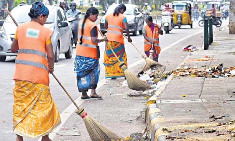 ಹೊರಗುತ್ತಿಗೆ, ದಿನಗೂಲಿ ನೌಕರರ ನೇರ ನೇಮಕಾತಿ: ಪೌರ ಕಾರ್ಮಿಕರಲ್ಲಿ ಮೂಡಿತು ಆಶಾಭಾವ