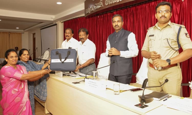 ಸರಕಾರದ ಅನುದಾನ ಸಮರ್ಪಕ ಬಳಕೆಗೆ ಸೂಚನೆ: ಉಡುಪಿ ಜಿಲ್ಲಾ ತ್ತೈಮಾಸಿಕ ಕೆಡಿಪಿ ಸಭೆ